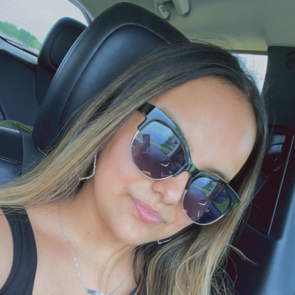 Meet your Posher, Sabrina